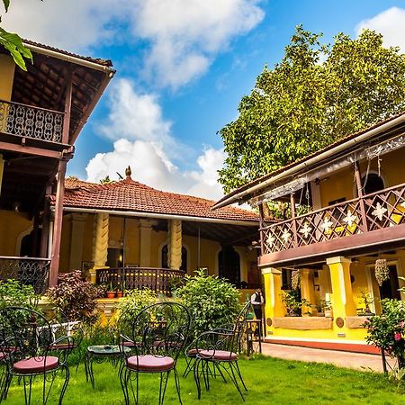 Casa Menezes - A Heritage Goan Homestay Bambolim Dış mekan fotoğraf