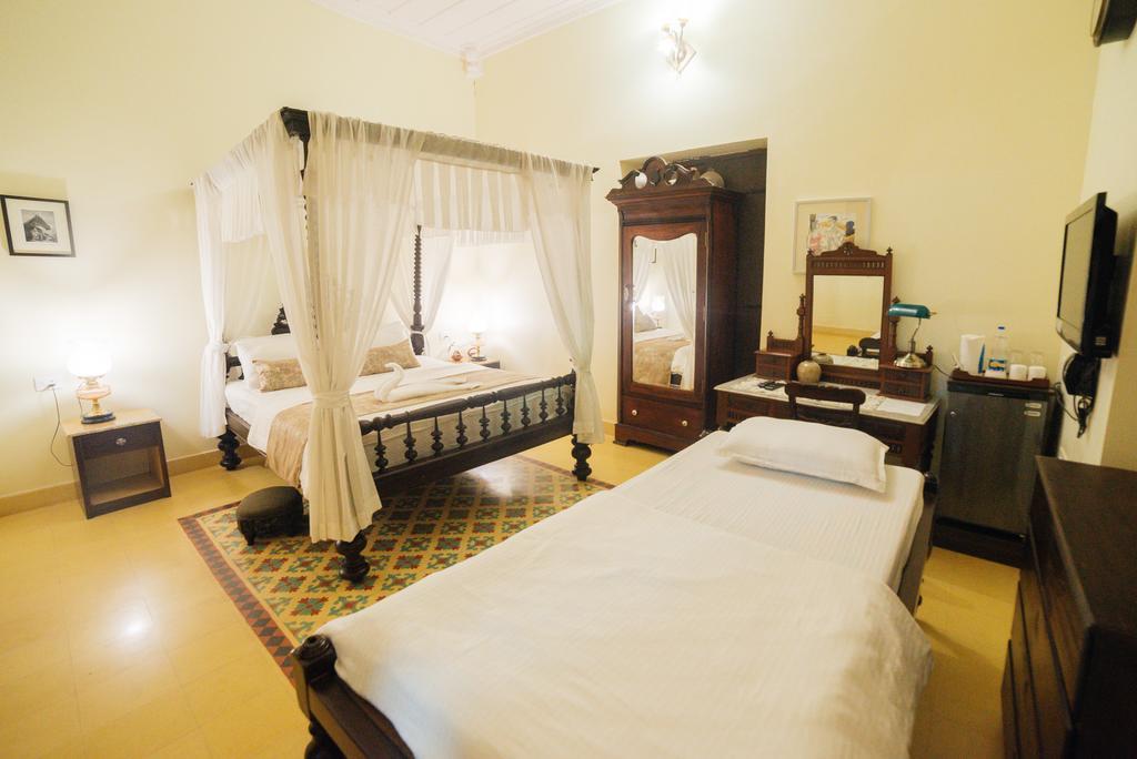 Casa Menezes - A Heritage Goan Homestay Bambolim Dış mekan fotoğraf