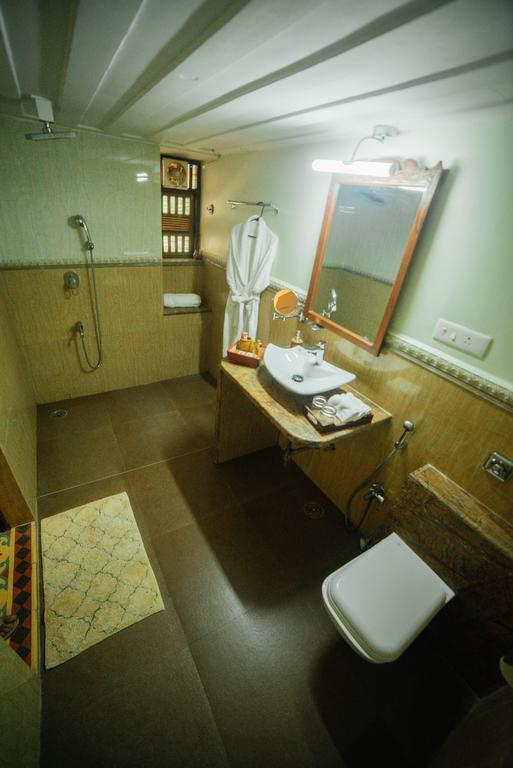 Casa Menezes - A Heritage Goan Homestay Bambolim Dış mekan fotoğraf