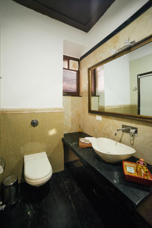 Casa Menezes - A Heritage Goan Homestay Bambolim Dış mekan fotoğraf
