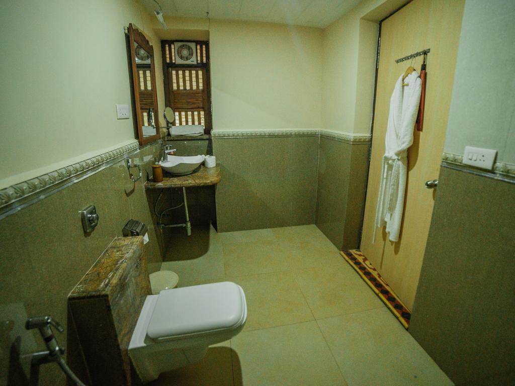 Casa Menezes - A Heritage Goan Homestay Bambolim Dış mekan fotoğraf
