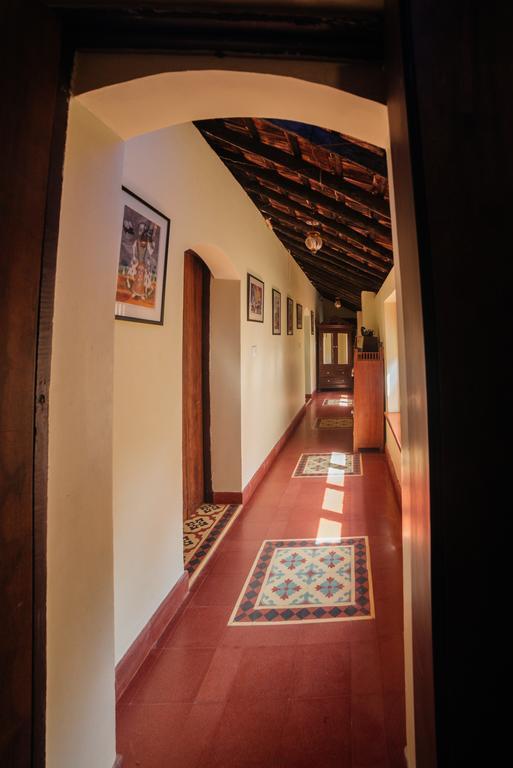 Casa Menezes - A Heritage Goan Homestay Bambolim Dış mekan fotoğraf
